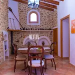 Gemuetliches Ferienhaus In Alar Mit Privatem Pool